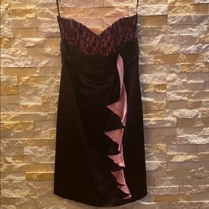 BETSEY JOHNSON EVENING LACE SEQUIN DRESS